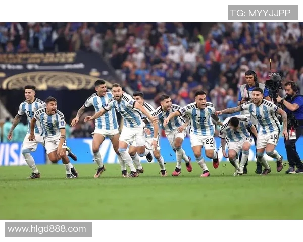 揭秘足球球星背后的安保人员身份与职责，保障明星安全的幕后英雄