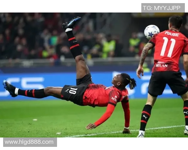 足球传奇瞬间：回顾那些经典射门时刻塑造的伟大球星